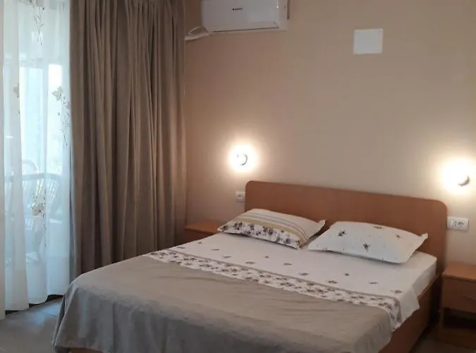 Homestay Casa Nina -camere Si Eforie Nord